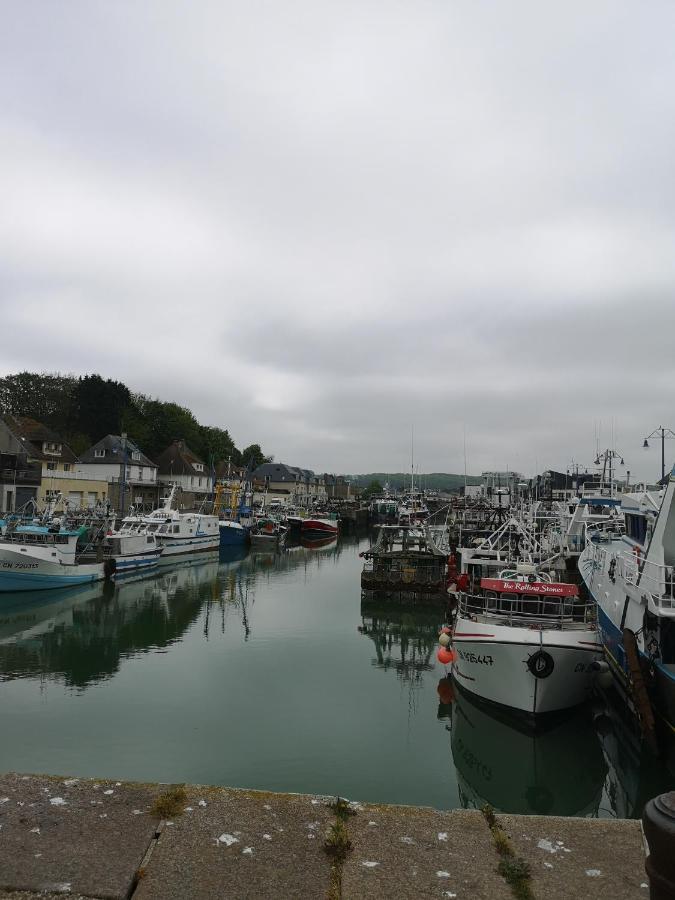 La Maison Du Bonheur Port-en-Bessin-Huppain Bagian luar foto